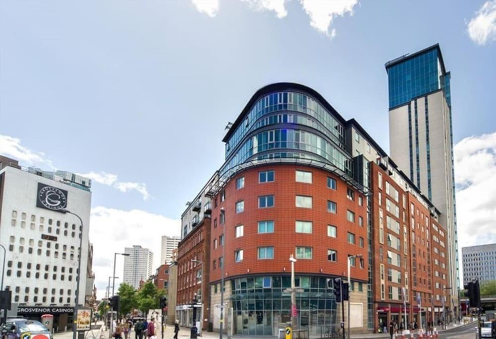 Heart Of Bham Free Parking - Walk To Everything/1 Min From New St Station Birmingham Exterior photo